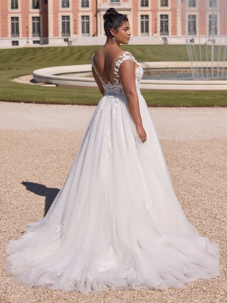 Brautkleid Kiara — Limited Plus Size Bianco Evento, Rückenansicht